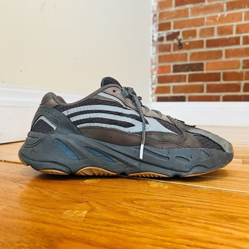 Adidas Yeezy Boost 700 V2 Geode EG6860 Men US 10.5 Size - Picture 5 of 13